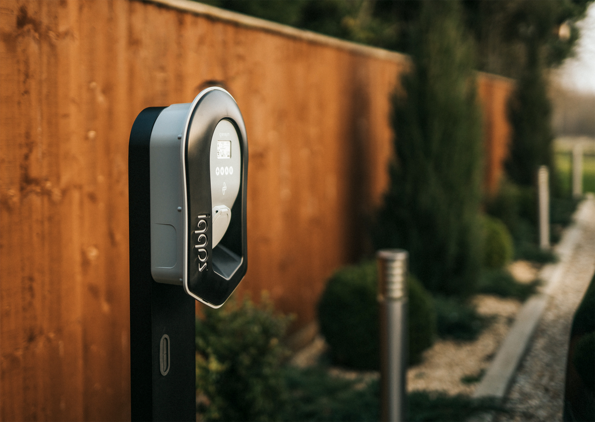 A INSTALLER Aurora EV Premium Car Charger Installation